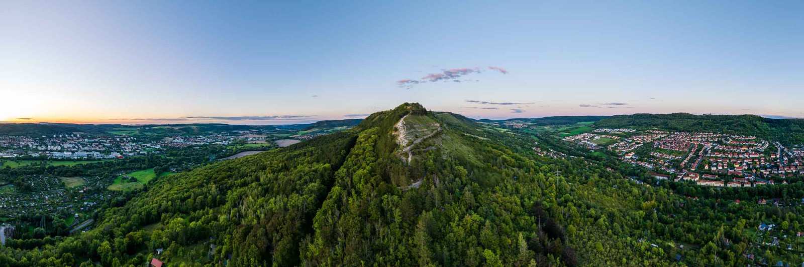 Panorama Bild vom Jenzig in Jena im Abendlicht