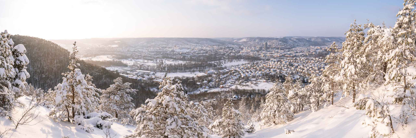 Jena Winter Wunderland als Panoramabild zum Sonnenuntergang aus den Kernbergen