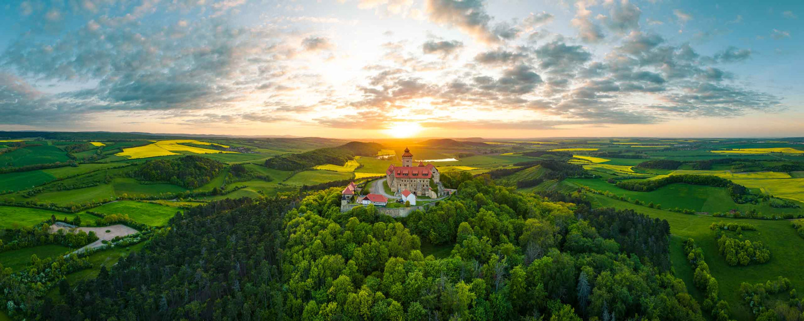 Panorama Bild von der Wachsenburg bei Erfurt zum Sonnenuntergang
