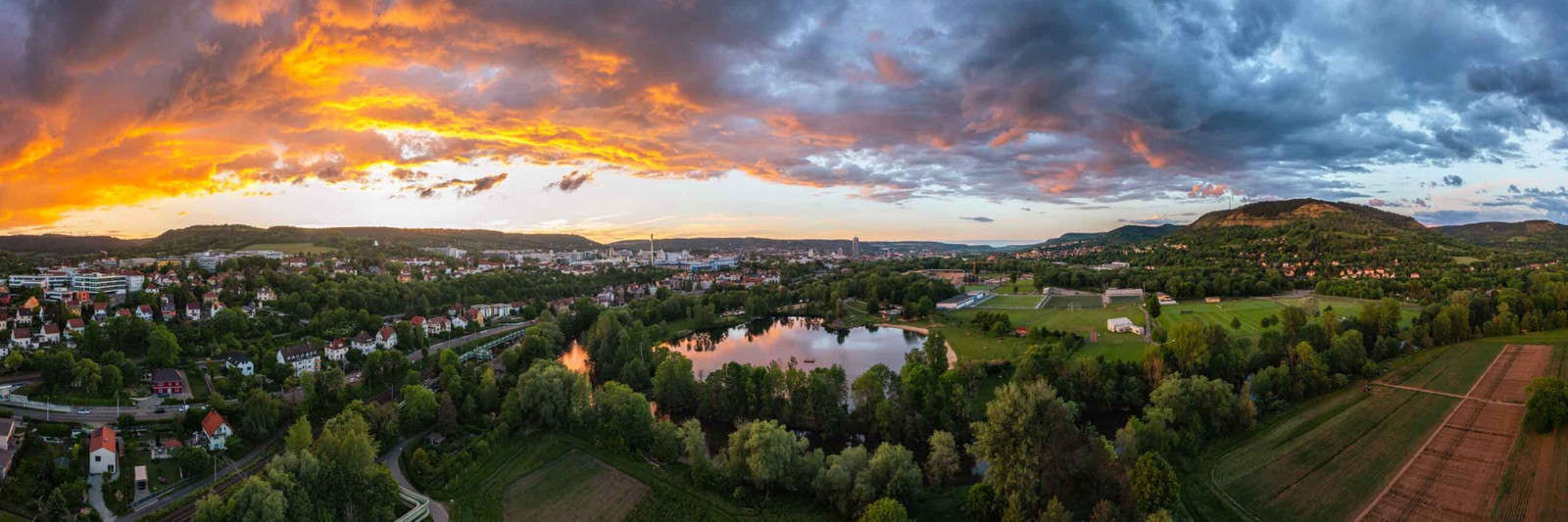 Panoramafoto vom Schleichersee Jena zum Sonnenuntergang